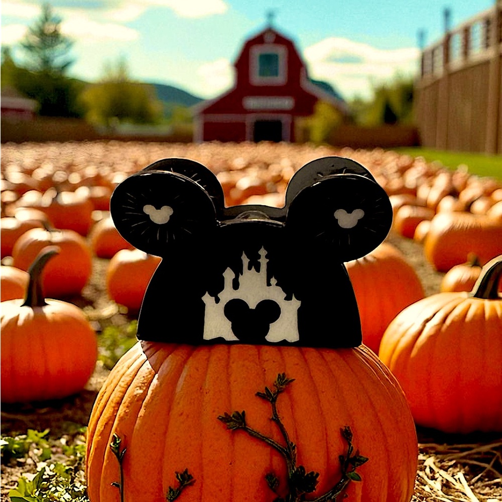 NWOT! Halloween Themed Hair Clips Set of 5 - Picture 3 of 6